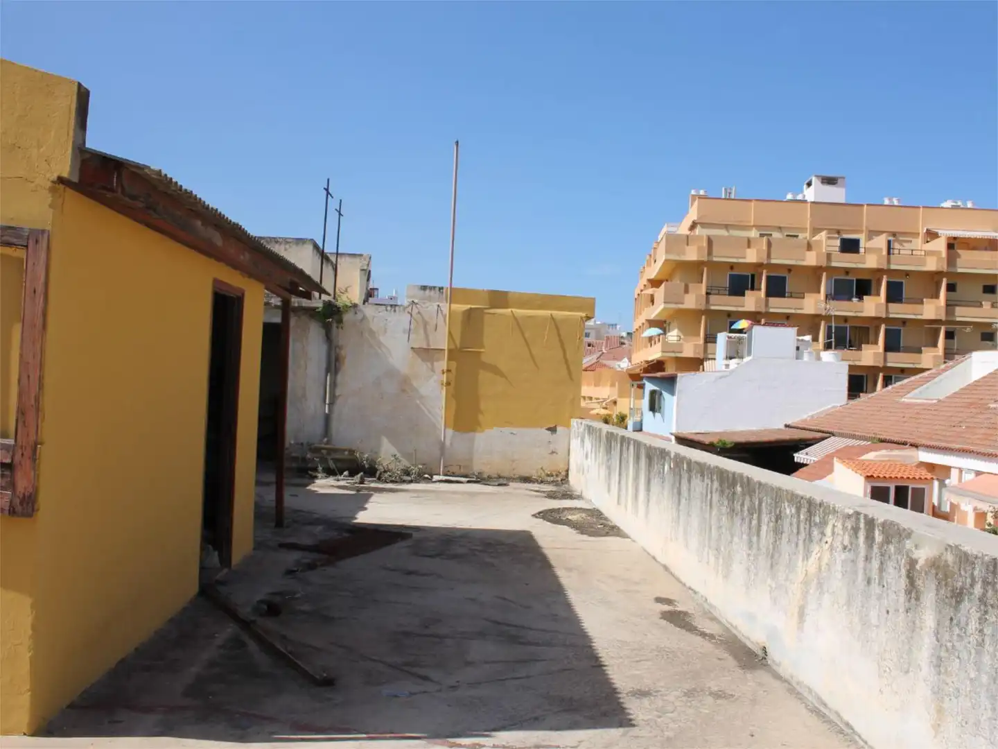 Casa adosada en venta en Calle Blanco, 16, Playa Jardín Vista exterior de Casa adosada en venta en Puerto de la Cruz con Balcón