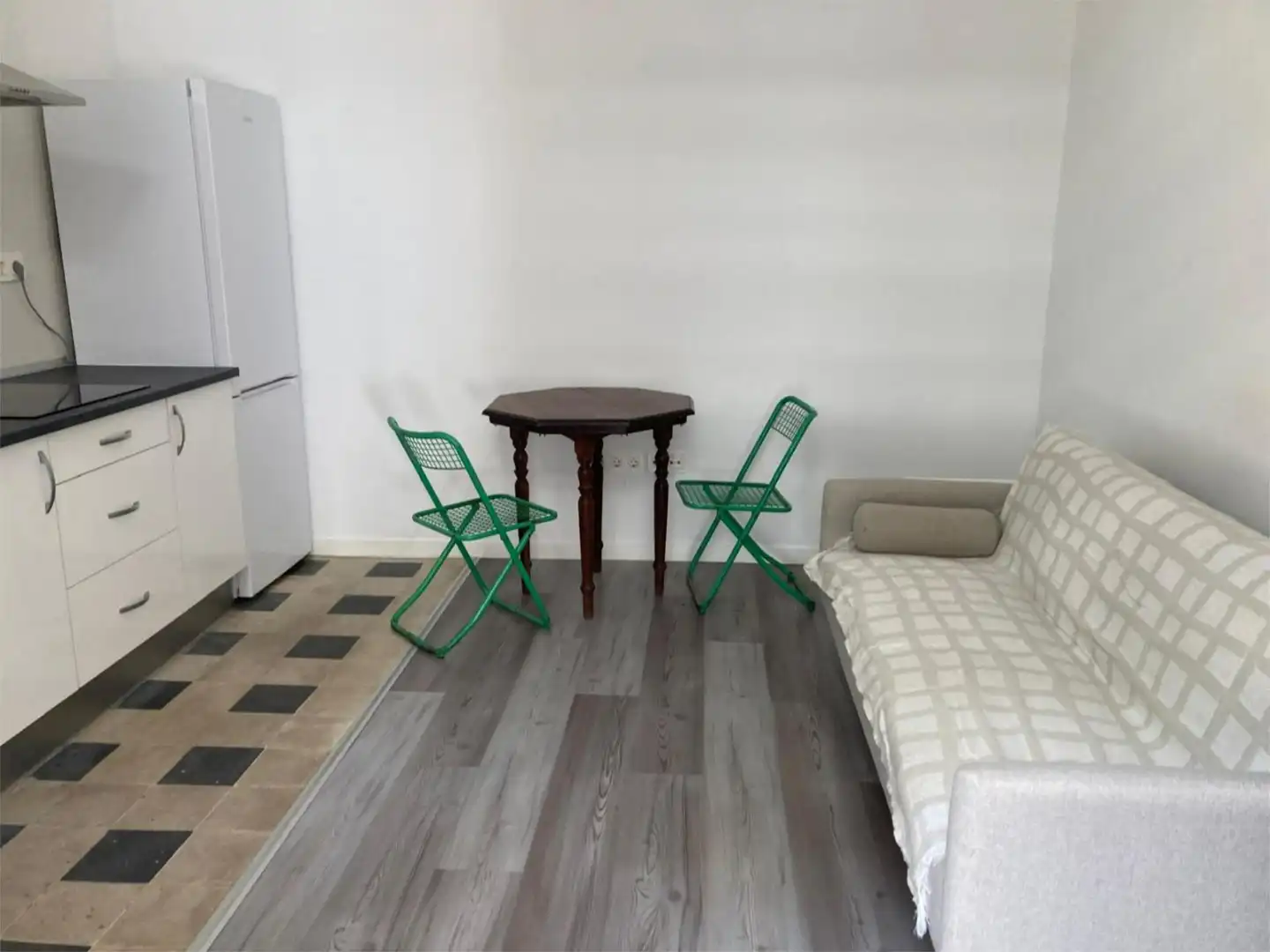 Bedroom of Flat for sale in Sevilla  with Air Conditioner and Parquet flooring