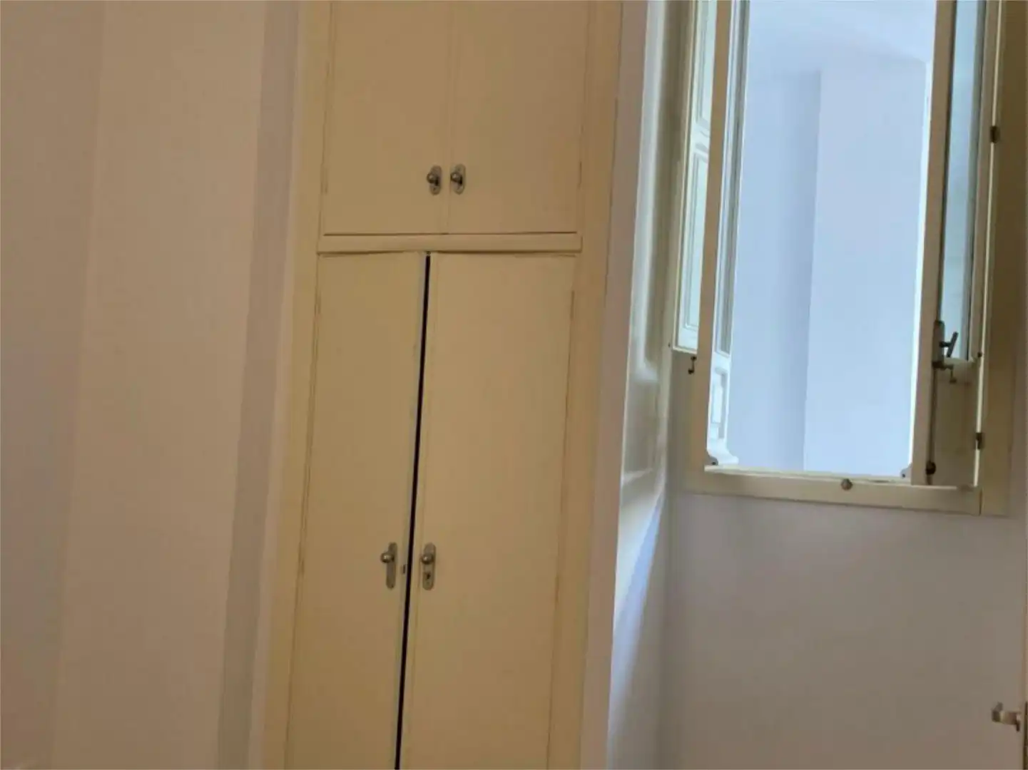 Bedroom of Flat for sale in Sevilla  with Air Conditioner and Parquet flooring
