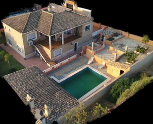 Vista exterior de Casa o xalet en venda en Montserrat amb Aire condicionat, Jardí privat i Terrassa