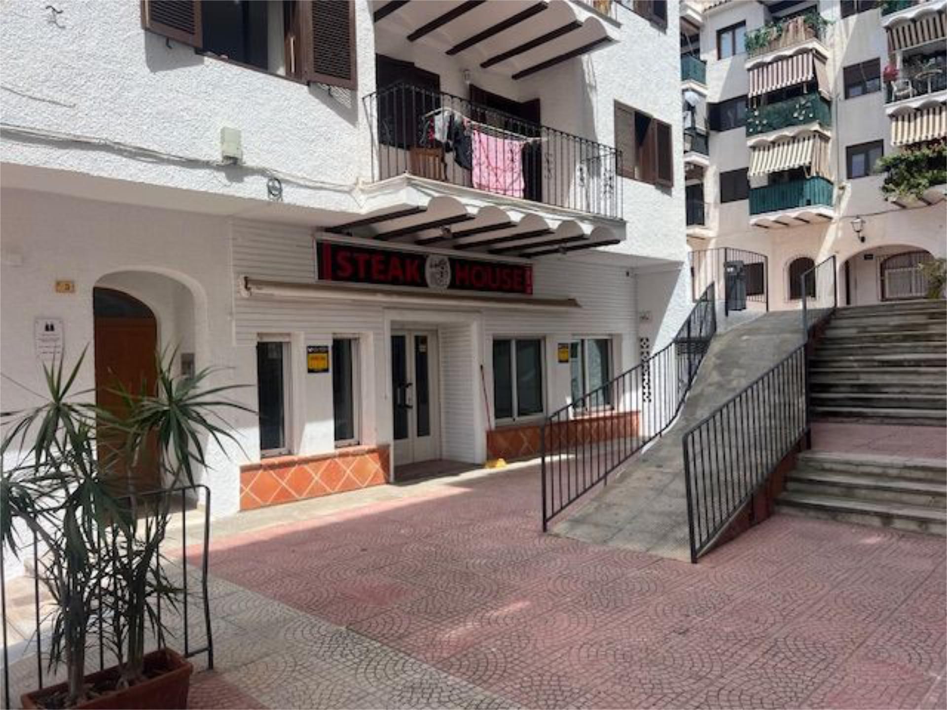 Premises to rent in Moraira  with Air Conditioner