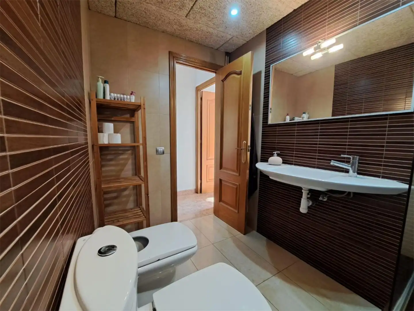 Flat for sale in Carrer de Torres Quevedo, 18, Les Roquetes Bathroom of Flat for sale in Sant Pere de Ribes with Air Conditioner, Heating and Balcony