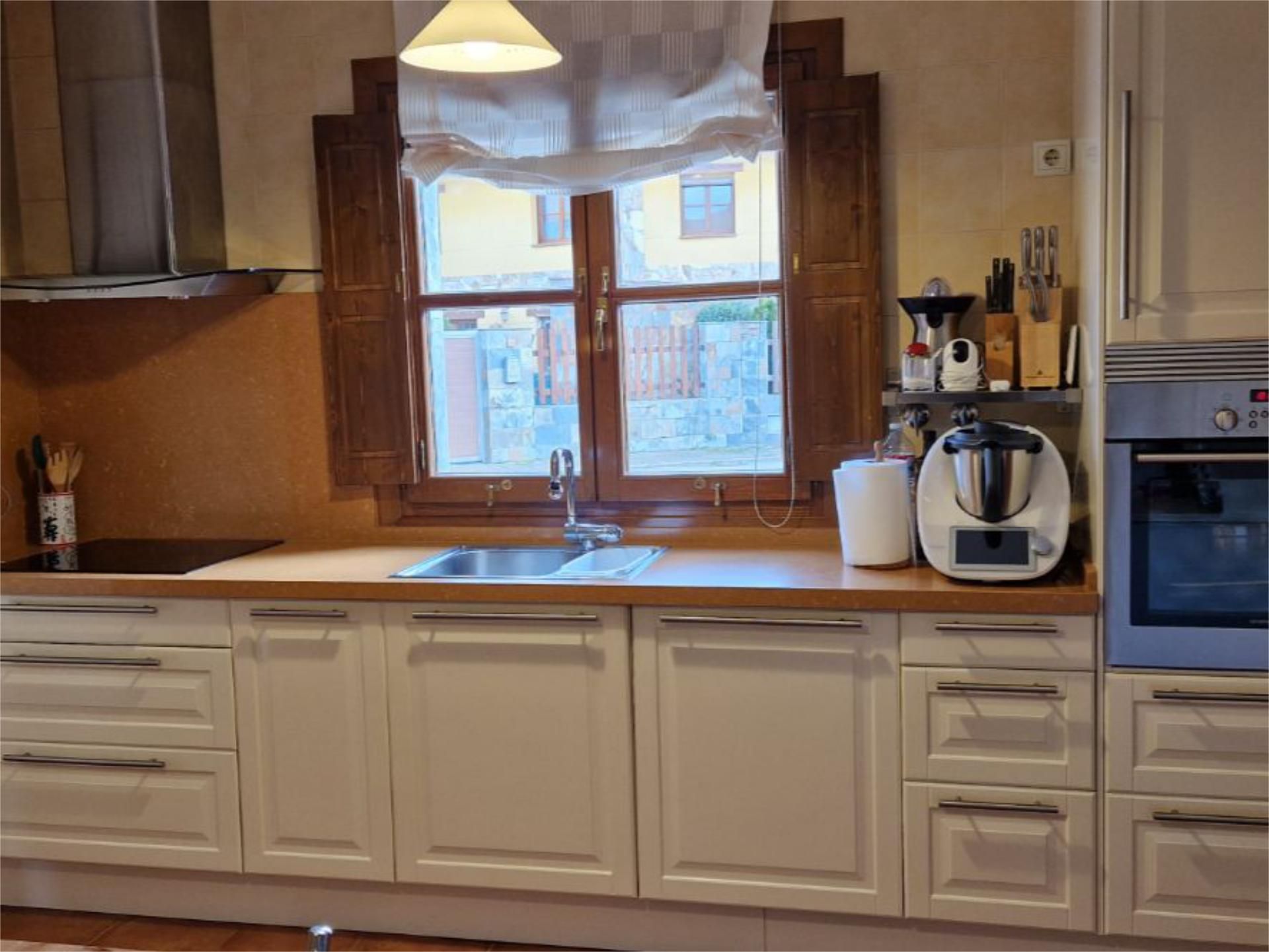 Kitchen of Flat for sale in Sariegos  with Heating, Private garden and Terrace