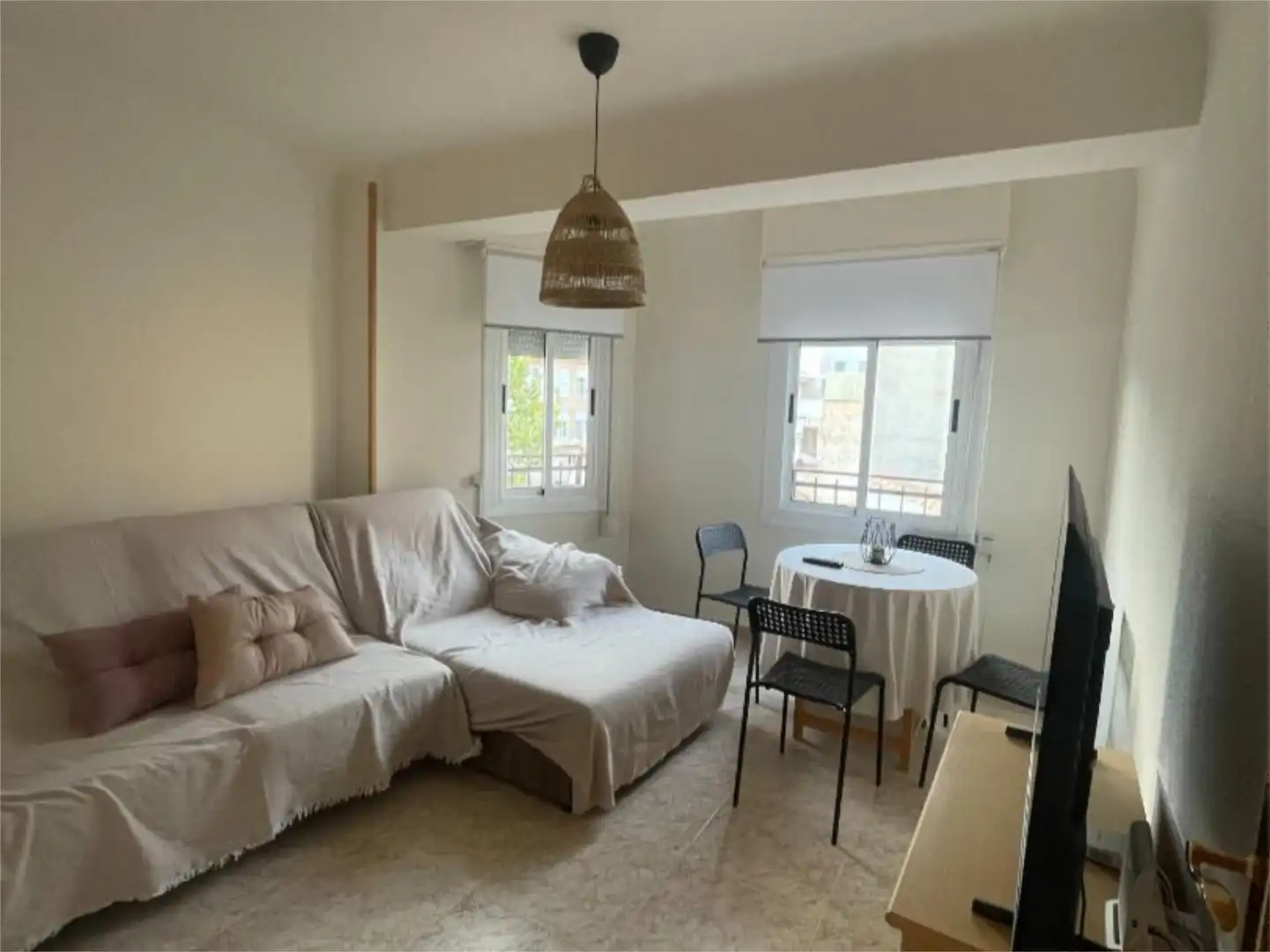 Habitación en Carrer Fernanda Santamaría, 7, Plaza Crevillente - Antiguos Juzgados - El Asilo Sala de estar de Piso para compartir en Elche / Elx con Terraza, Amueblado y Balcón