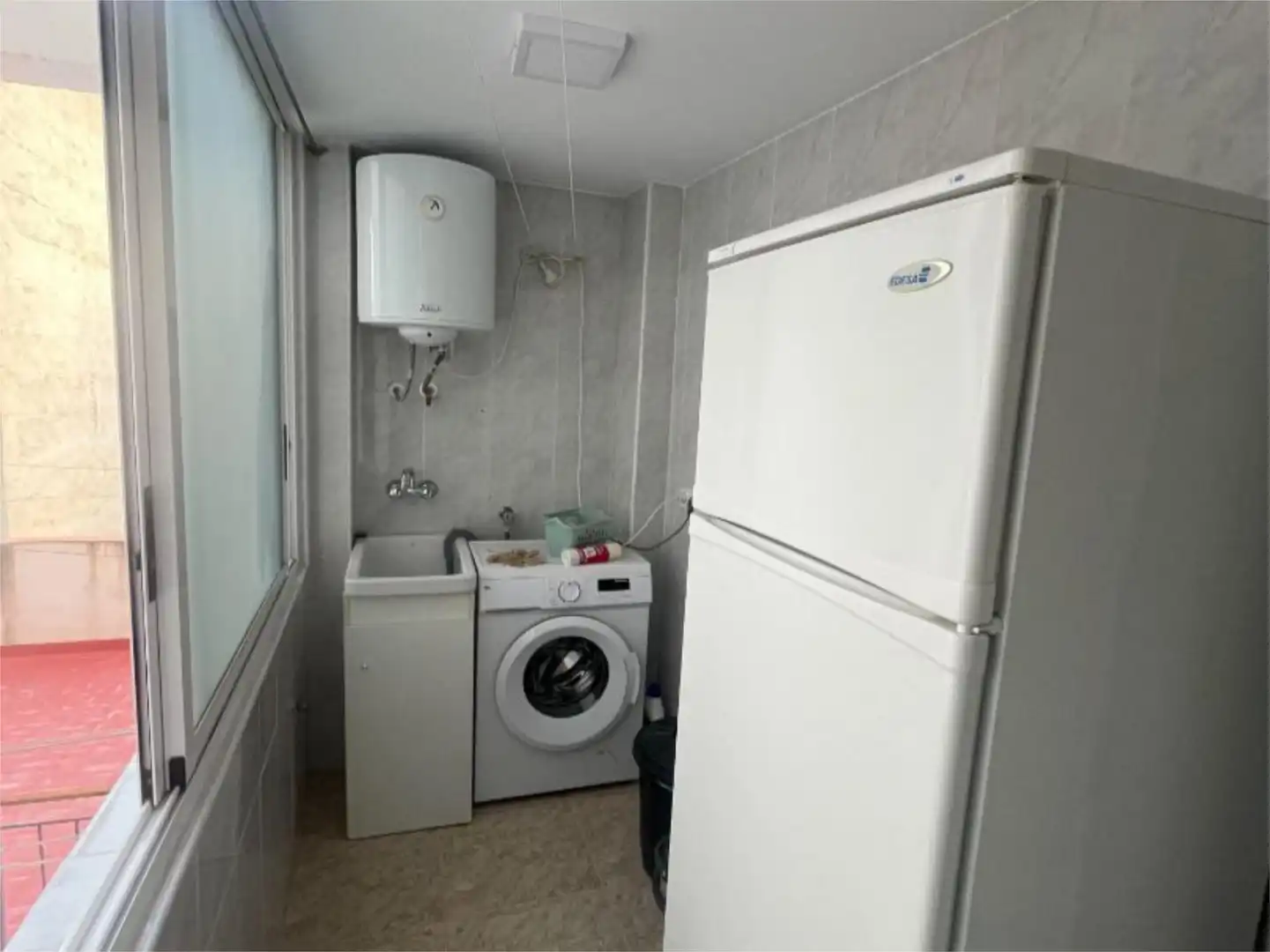 Habitación en Carrer Fernanda Santamaría, 7, Plaza Crevillente - Antiguos Juzgados - El Asilo Cocina de Piso para compartir en Elche / Elx con Terraza, Amueblado y Balcón