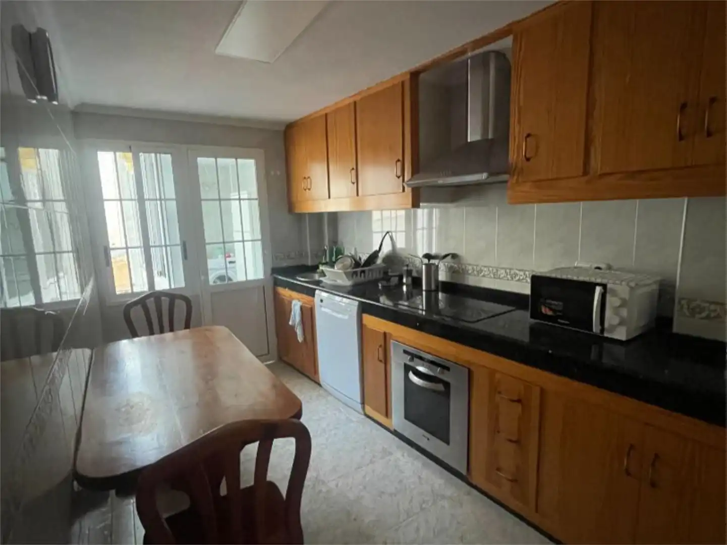 Habitación en Carrer Fernanda Santamaría, 7, Plaza Crevillente - Antiguos Juzgados - El Asilo Cocina de Piso para compartir en Elche / Elx con Terraza, Amueblado y Balcón