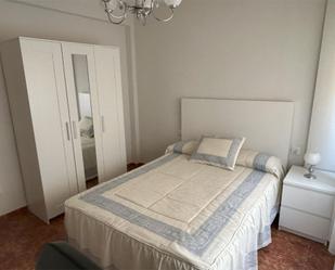 Bedroom of Flat to rent in Salamanca Capital  with Balcony