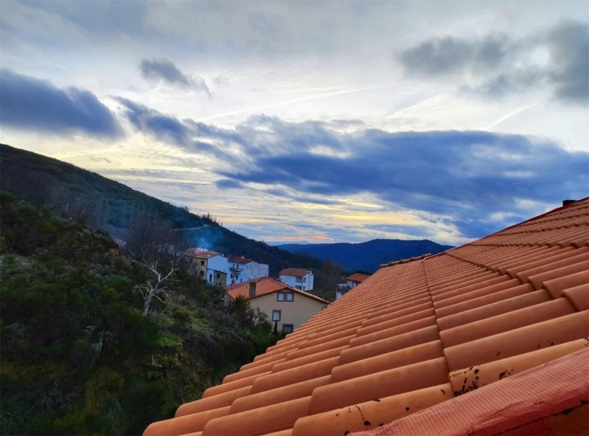 Vista exterior de Pis en venda en La Garganta  amb Terrassa, Forn i Microones