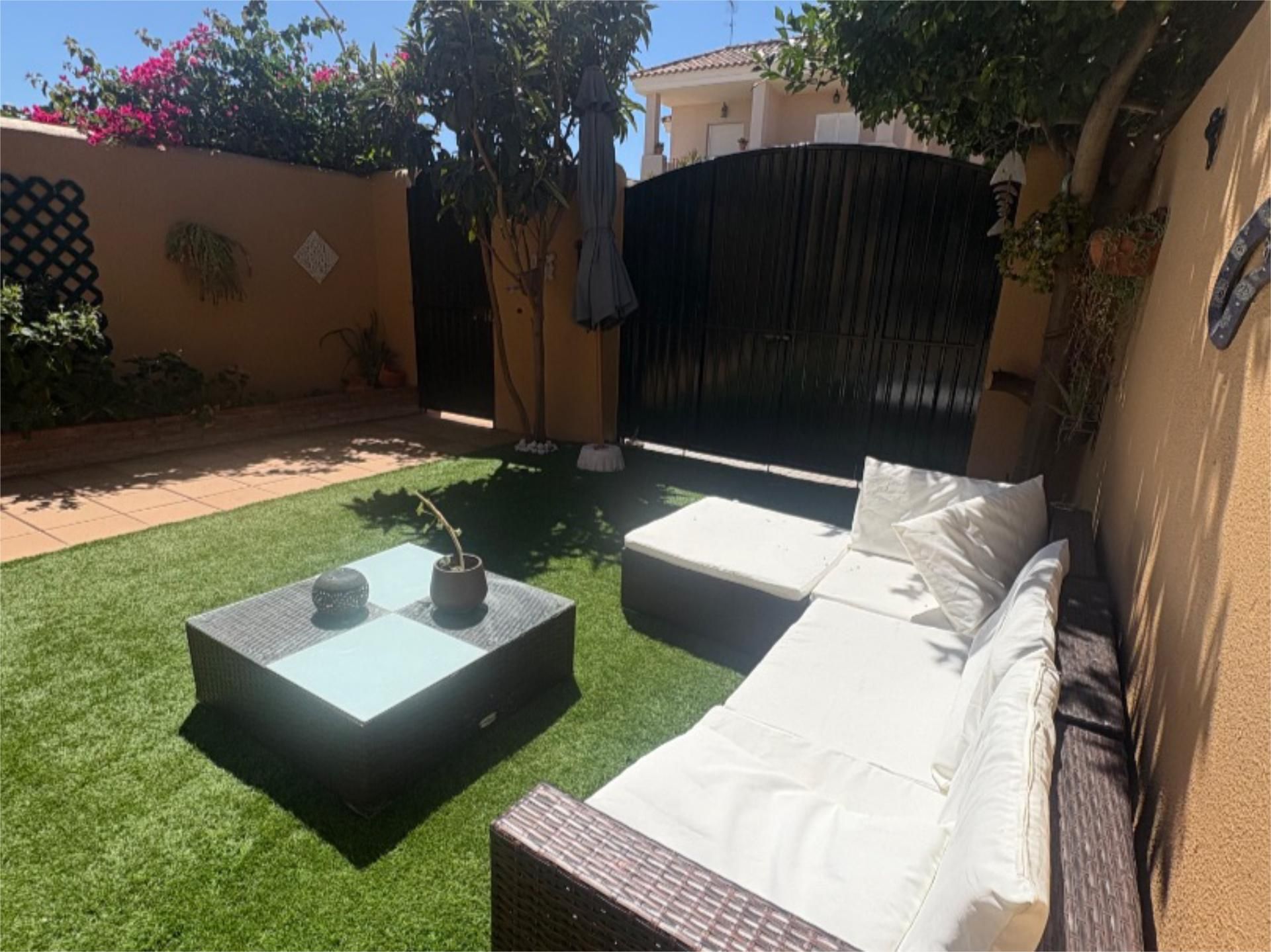 Terrassa de Pis en venda en Chiclana de la Frontera amb Aire condicionat, Calefacció i Jardí privat