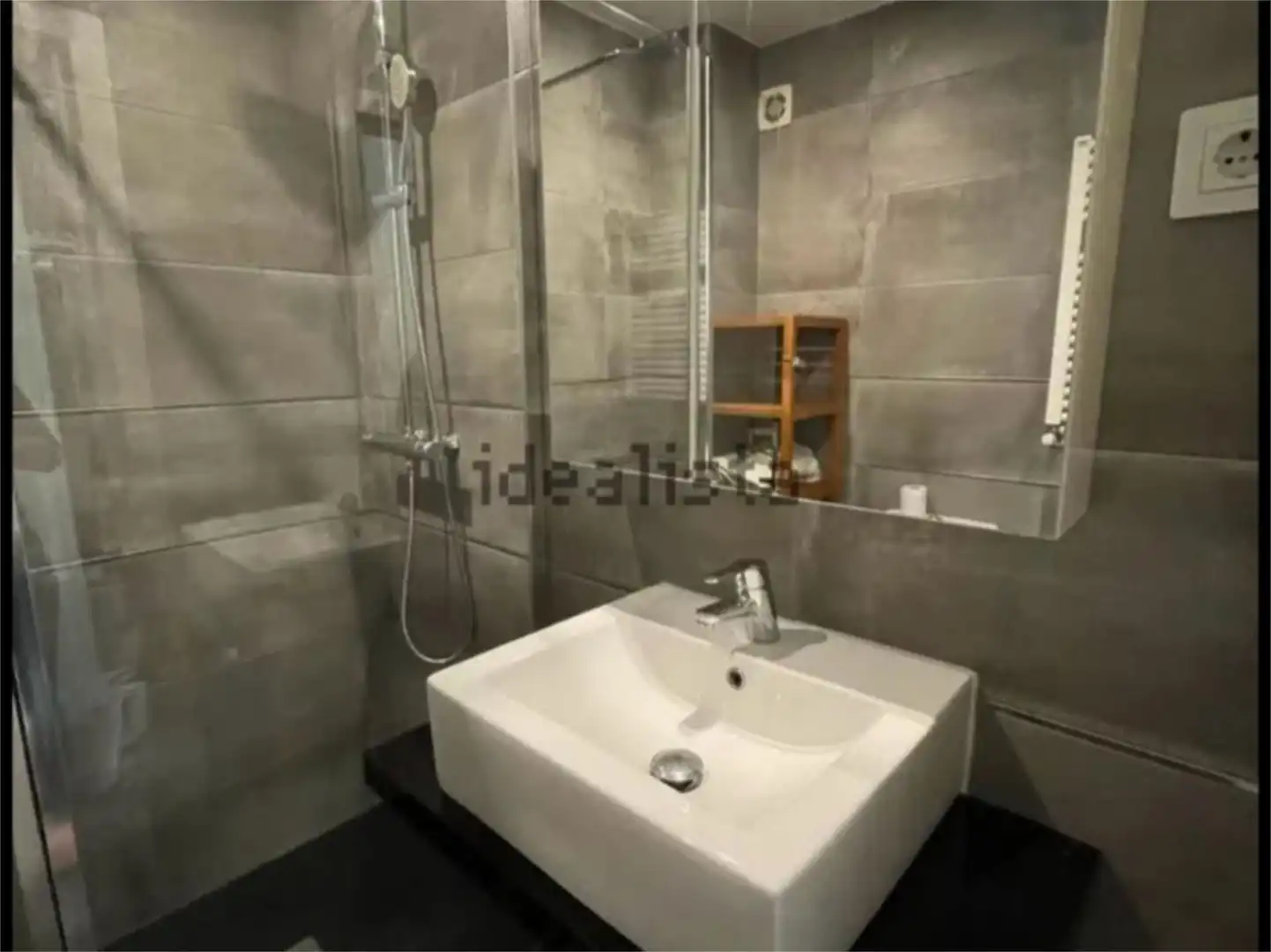 Habitación en Calle de Montesa, 5, Goya Baño de Piso para compartir en Madrid con Aire acondicionado, Calefacción y Parquet