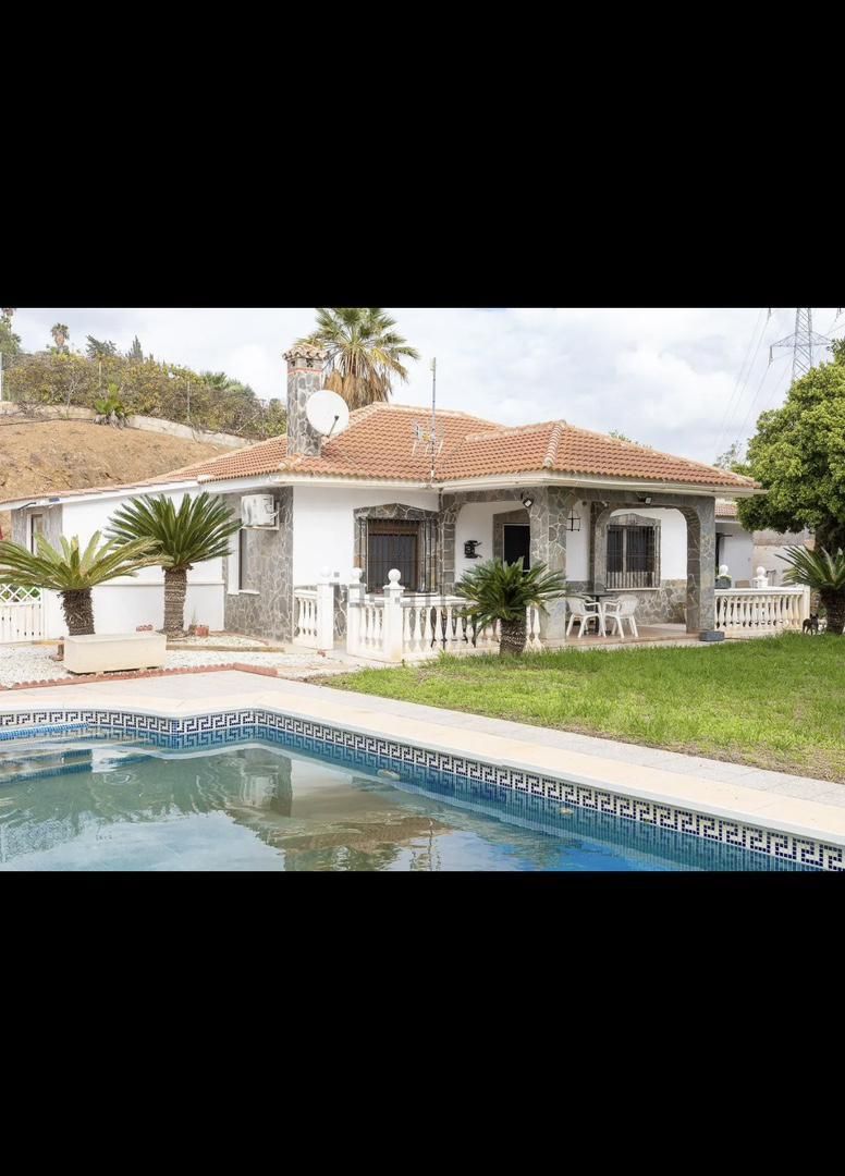 Exterior view of House or chalet for sale in Alhaurín de la Torre  with Air Conditioner, Terrace and Swimming Pool