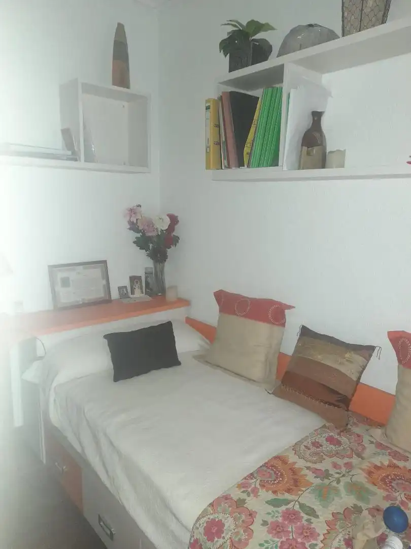 Schlafzimmer von Wohnung zum Verkauf in  Madrid Capital mit Klimaanlage