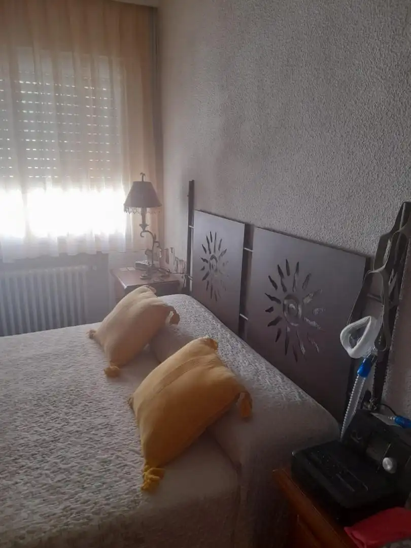 Schlafzimmer von Wohnung zum Verkauf in  Madrid Capital mit Klimaanlage