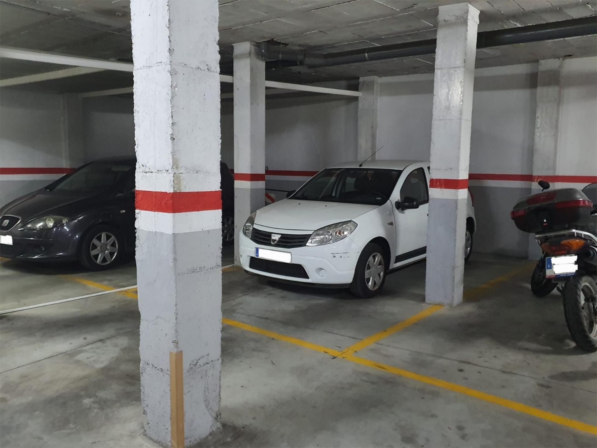 Aparcament de Garatge en venda en Alcalá de Guadaira