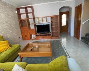 Sala d'estar de Casa o xalet per a compartir en Puerto del Rosario amb Jardí privat, Terrassa i Moblat