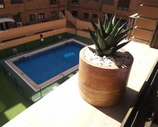 Piscina de Pis de lloguer en Tarancón amb Calefacció, Jardí privat i Parquet