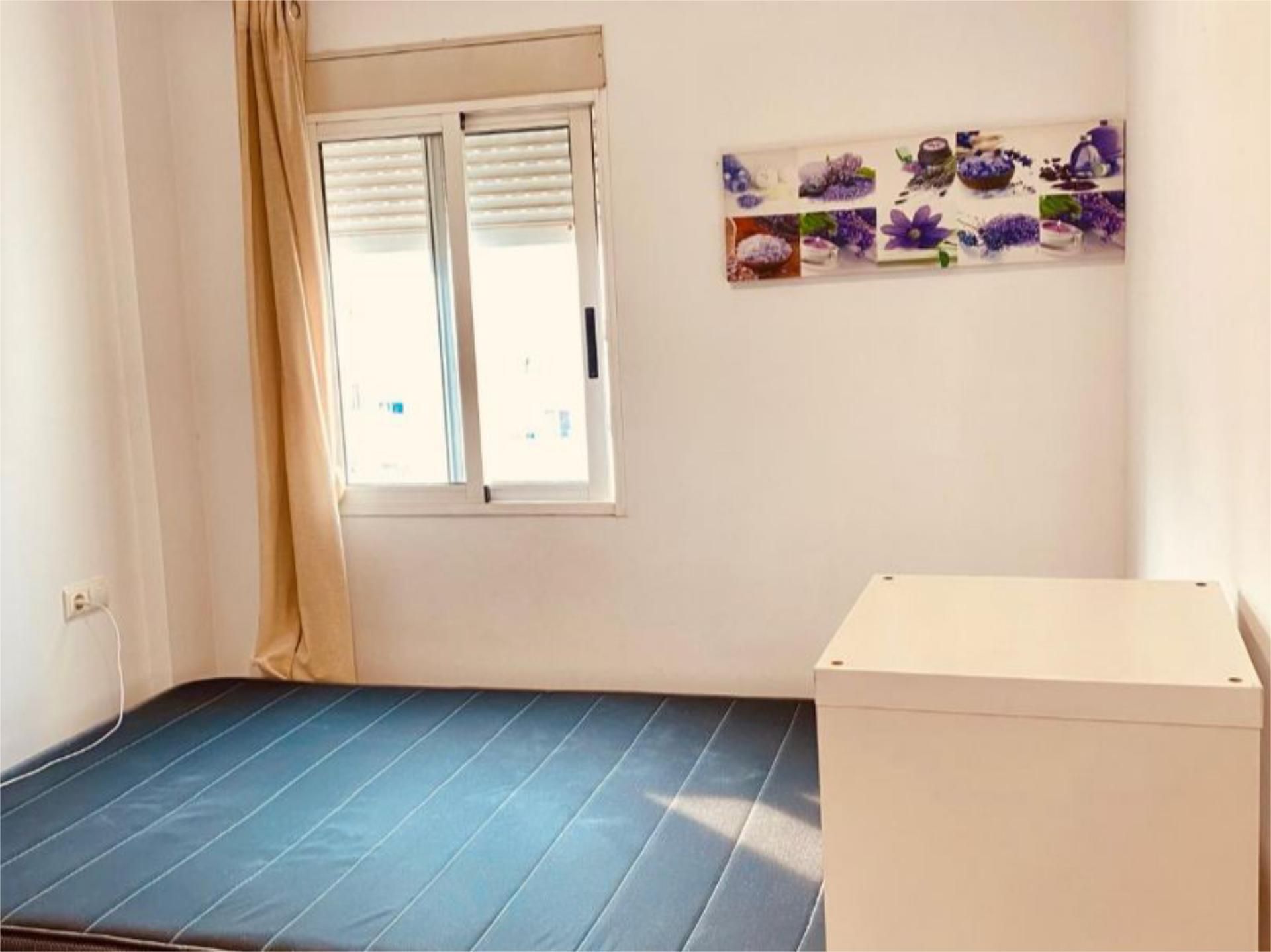Bedroom of Flat to share in  Valencia Capital  with Air Conditioner, Parquet flooring and Terrace