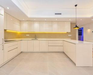 Kitchen of Flat for sale in  Valencia Capital  with Air Conditioner and Balcony