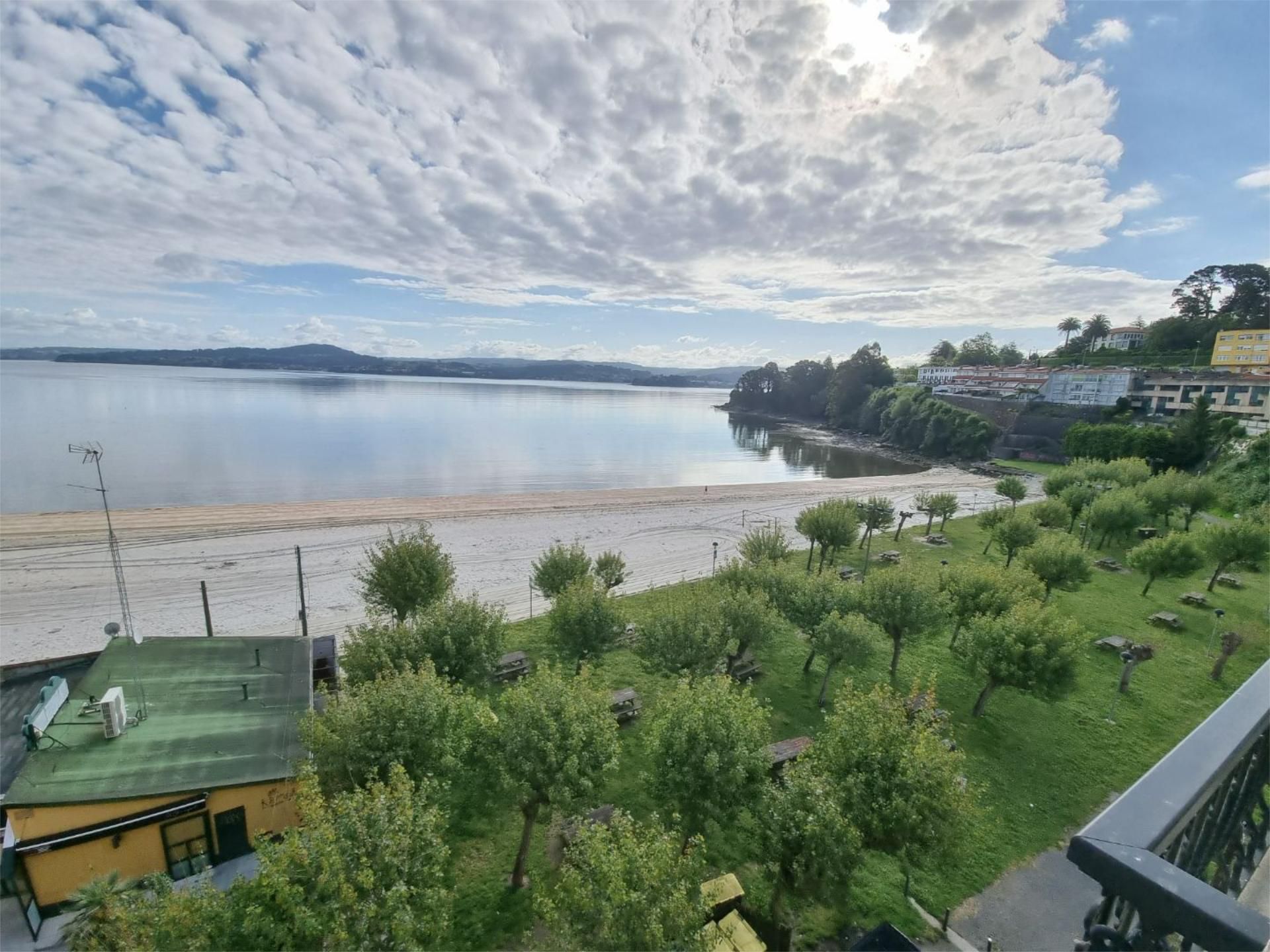 Exterior view of Flat for sale in Sada (A Coruña)  with Balcony