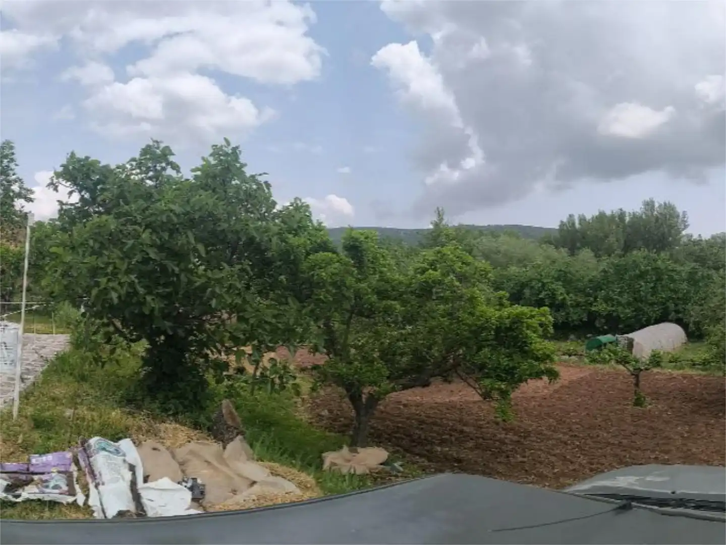 Wohnung zum Verkauf in Hijes mit Heizung, Privatgarten und Terrasse