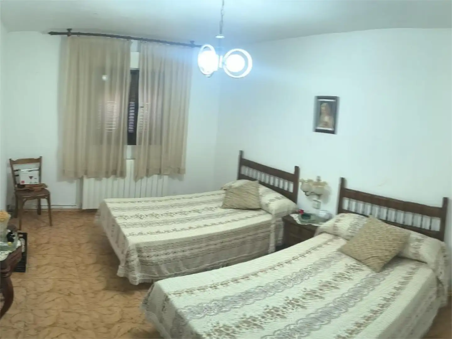 Schlafzimmer von Wohnung zum Verkauf in Hijes mit Heizung, Privatgarten und Terrasse