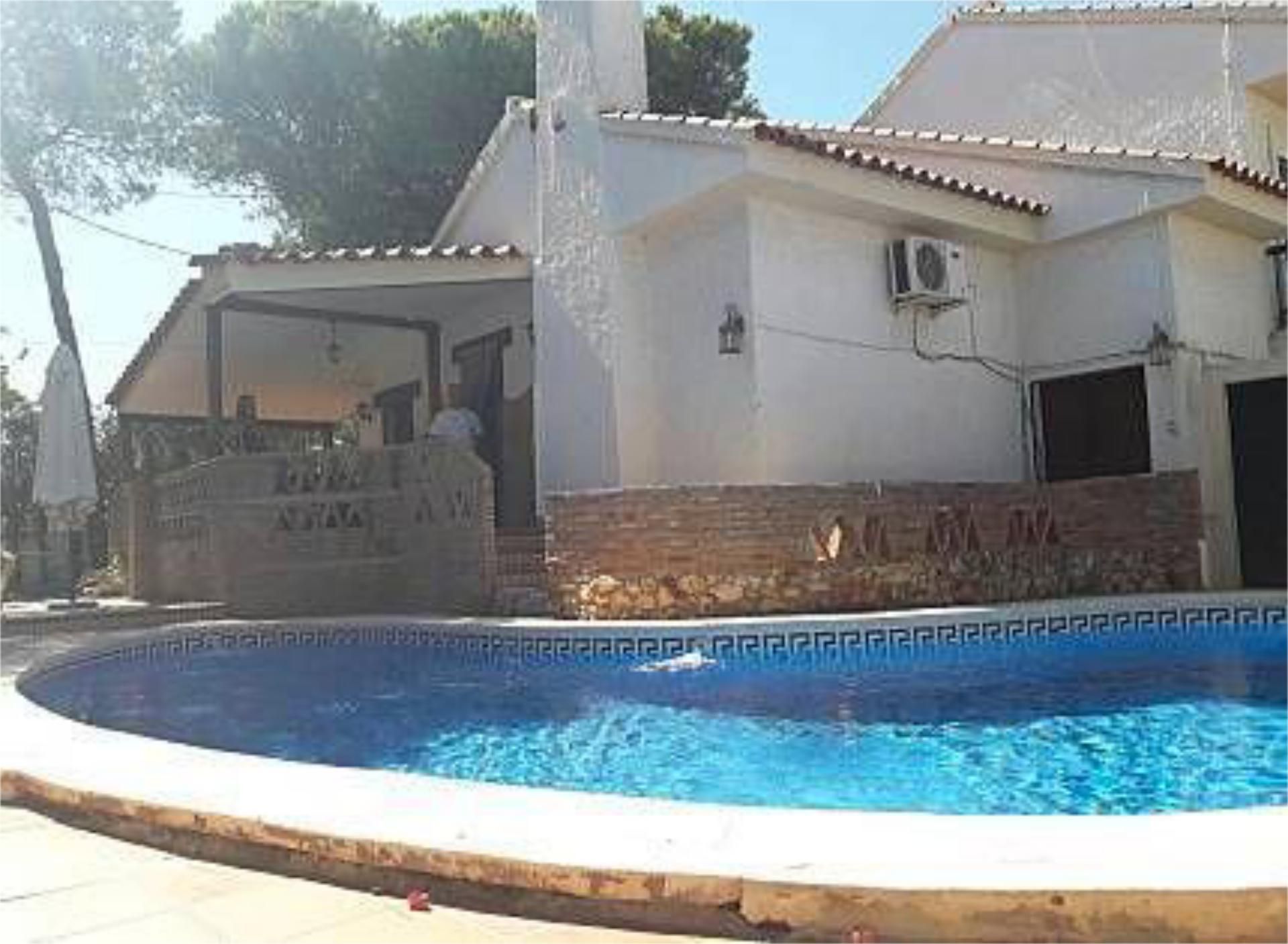 Swimming pool of Single-family semi-detached to rent in Punta Umbría  with Heating, Private garden and Terrace