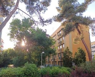 Flat for sale in Calle de la del Manojo de Rosas, 1, Los Ángeles Exterior view of Flat for sale in Madrid Capital with Air Conditioner and Terrace