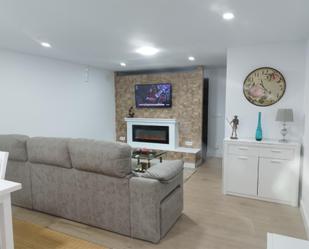 Apartment to rent in Plasencia  with Air Conditioner