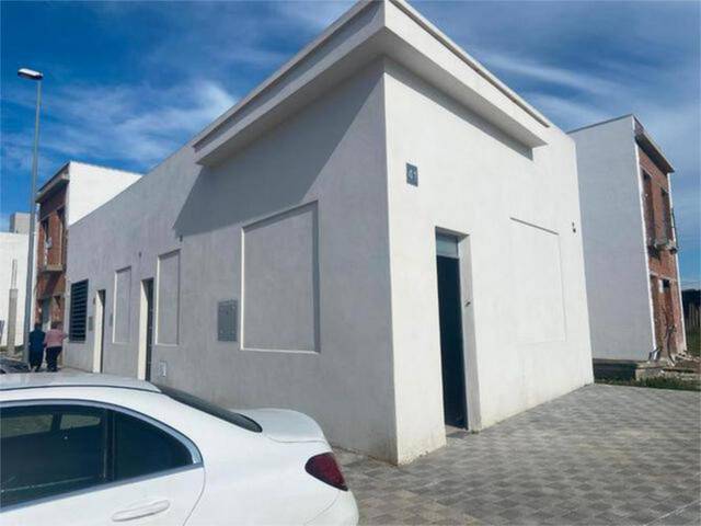 Local comercial en Alquiler en Los Palacios y Villafranca