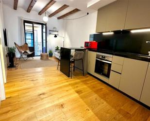 Cuina de Pis de lloguer en  Barcelona Capital amb Aire condicionat i Terrassa