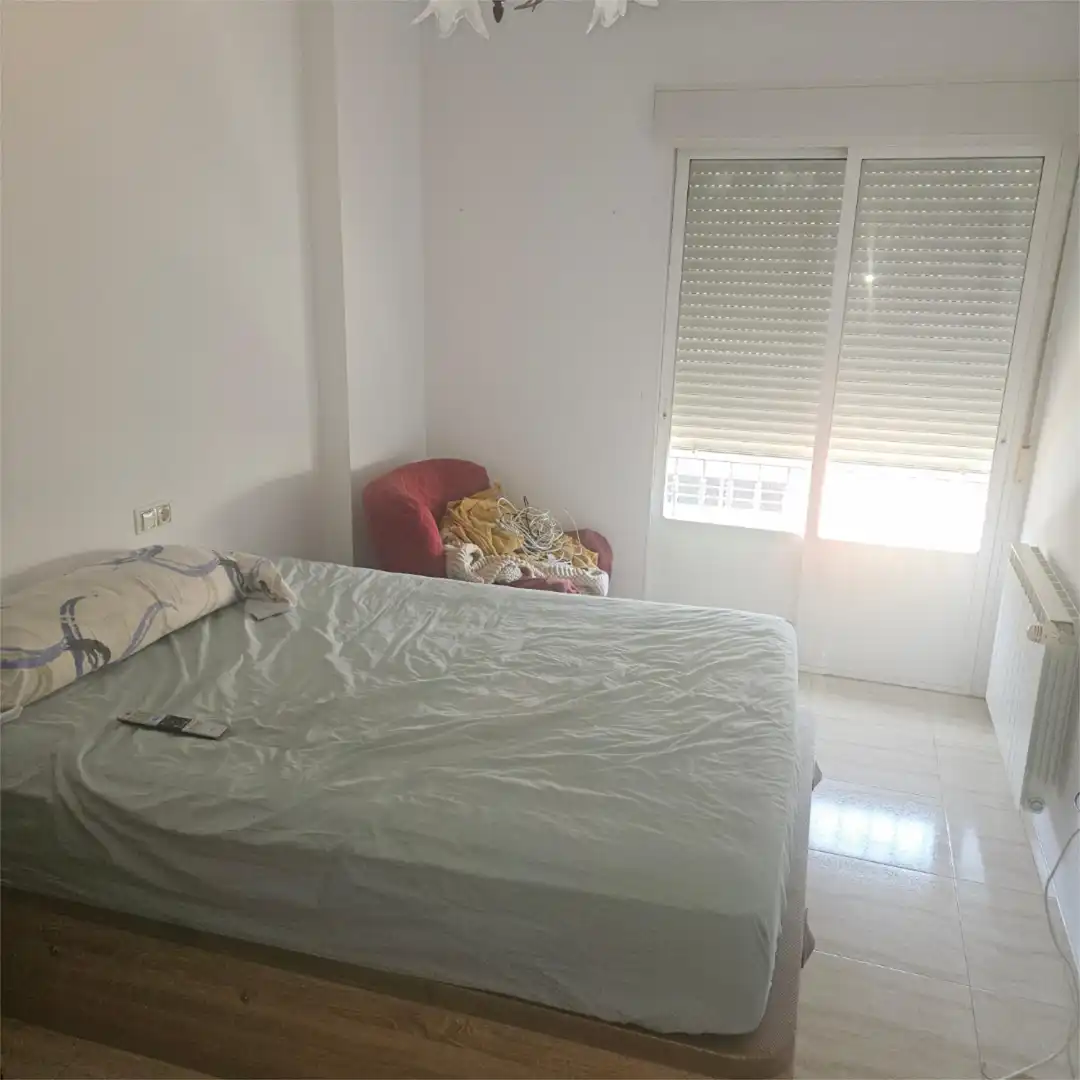 Dormitori de Apartament en venda en Villarrobledo amb Calefacció, Terrassa i Traster