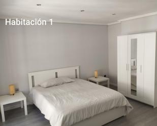 Bedroom of Flat to share in Aguilar de Campoo  with Heating, Parquet flooring and Terrace