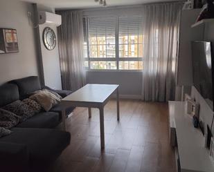 Living room of Flat for sale in  Sevilla Capital  with Air Conditioner and Heating