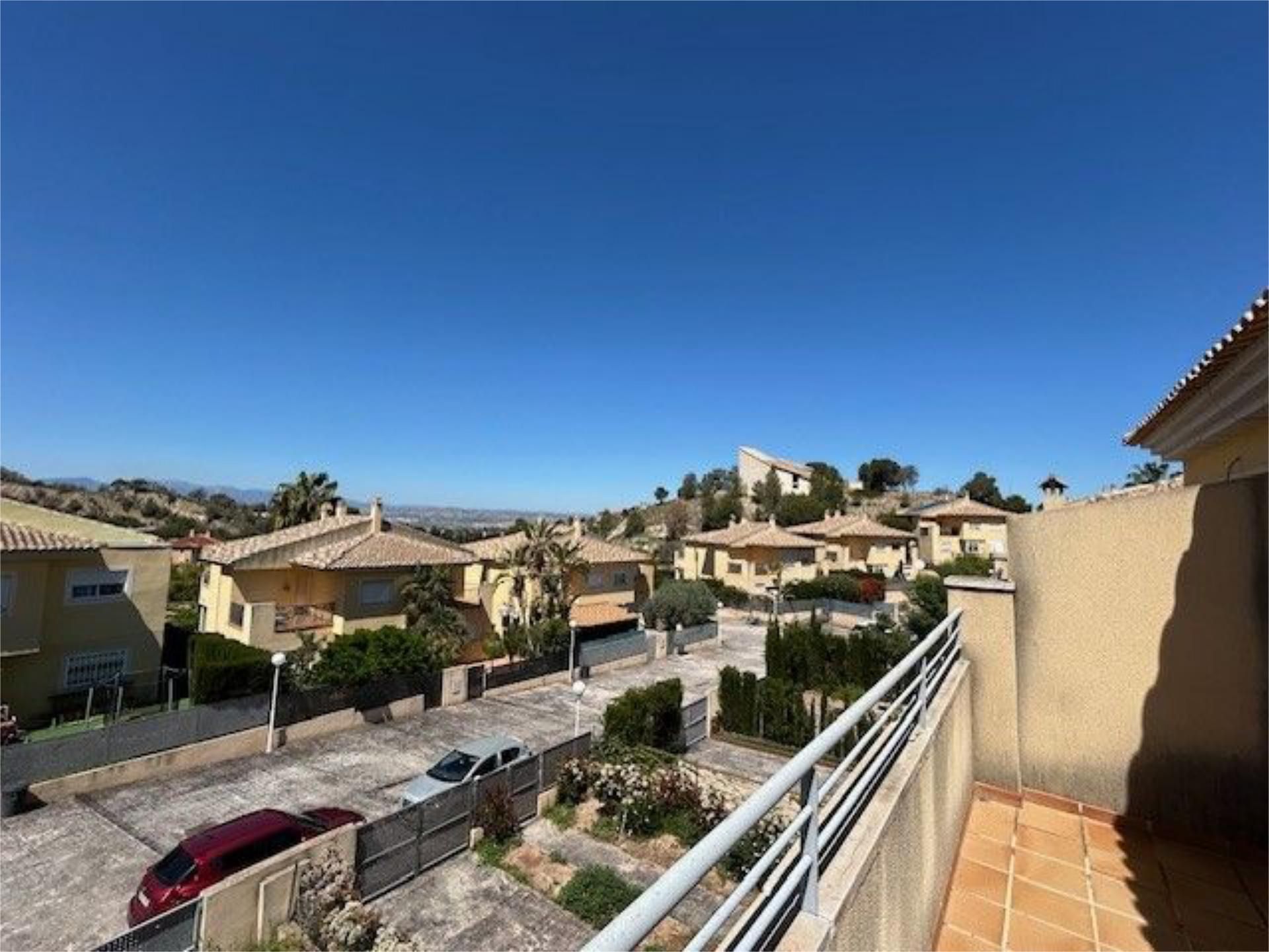 Vista exterior de Casa o xalet en venda en  Murcia Capital amb Aire condicionat, Terrassa i Piscina