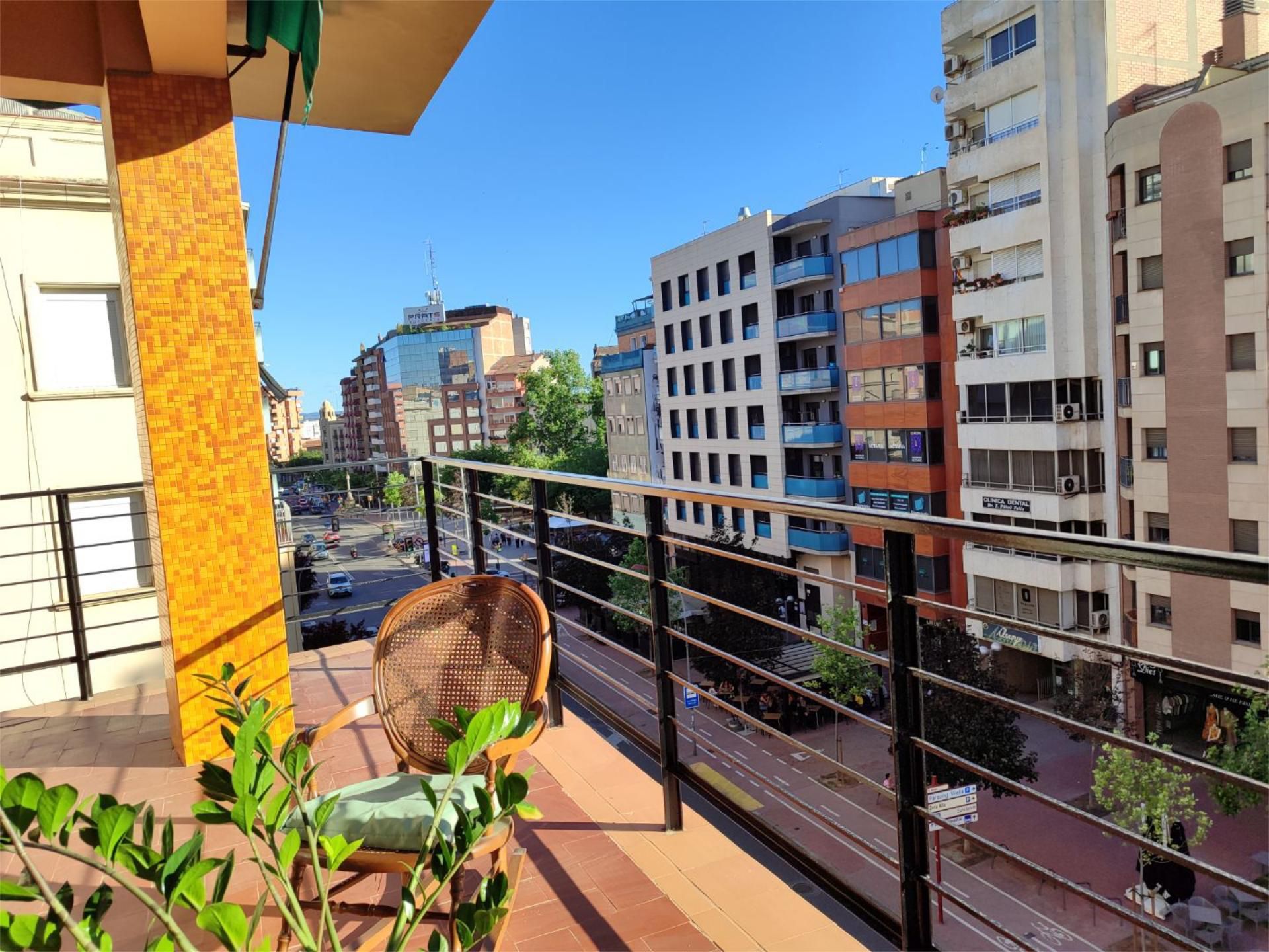 Flat to share in Avinguda de Balmes, 32, Centre Històric