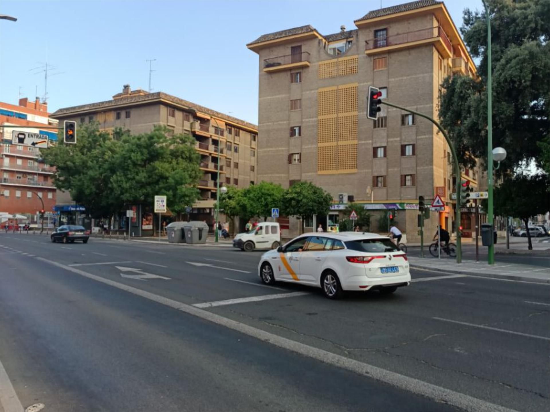 Flat to rent in Ronda de Capuchinos, 2, San Julián
