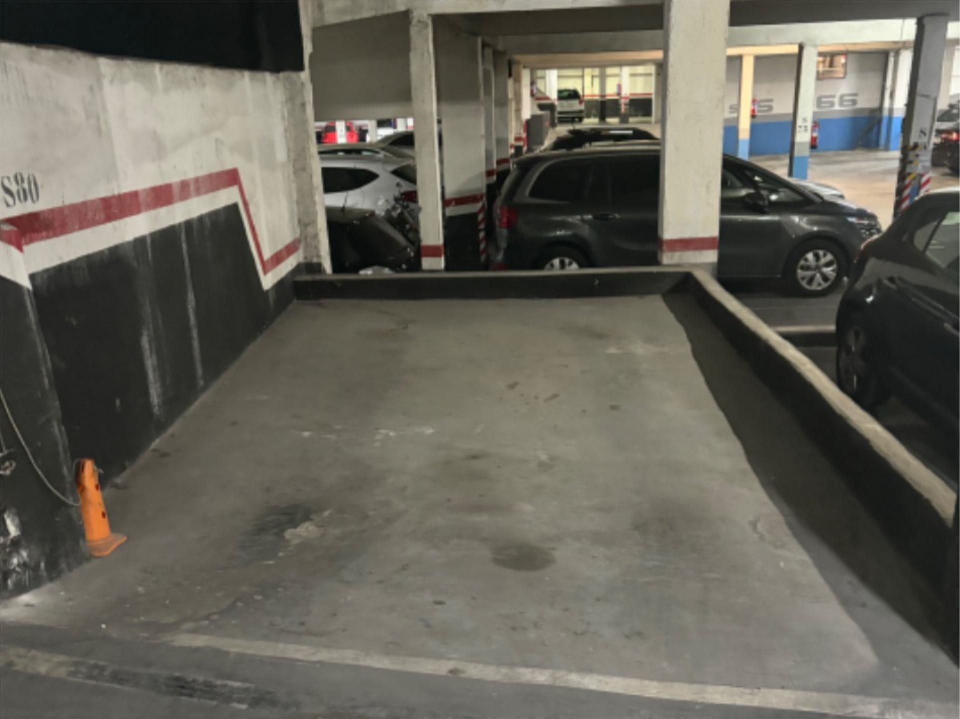 Parking of Garage for sale in  Madrid Capital