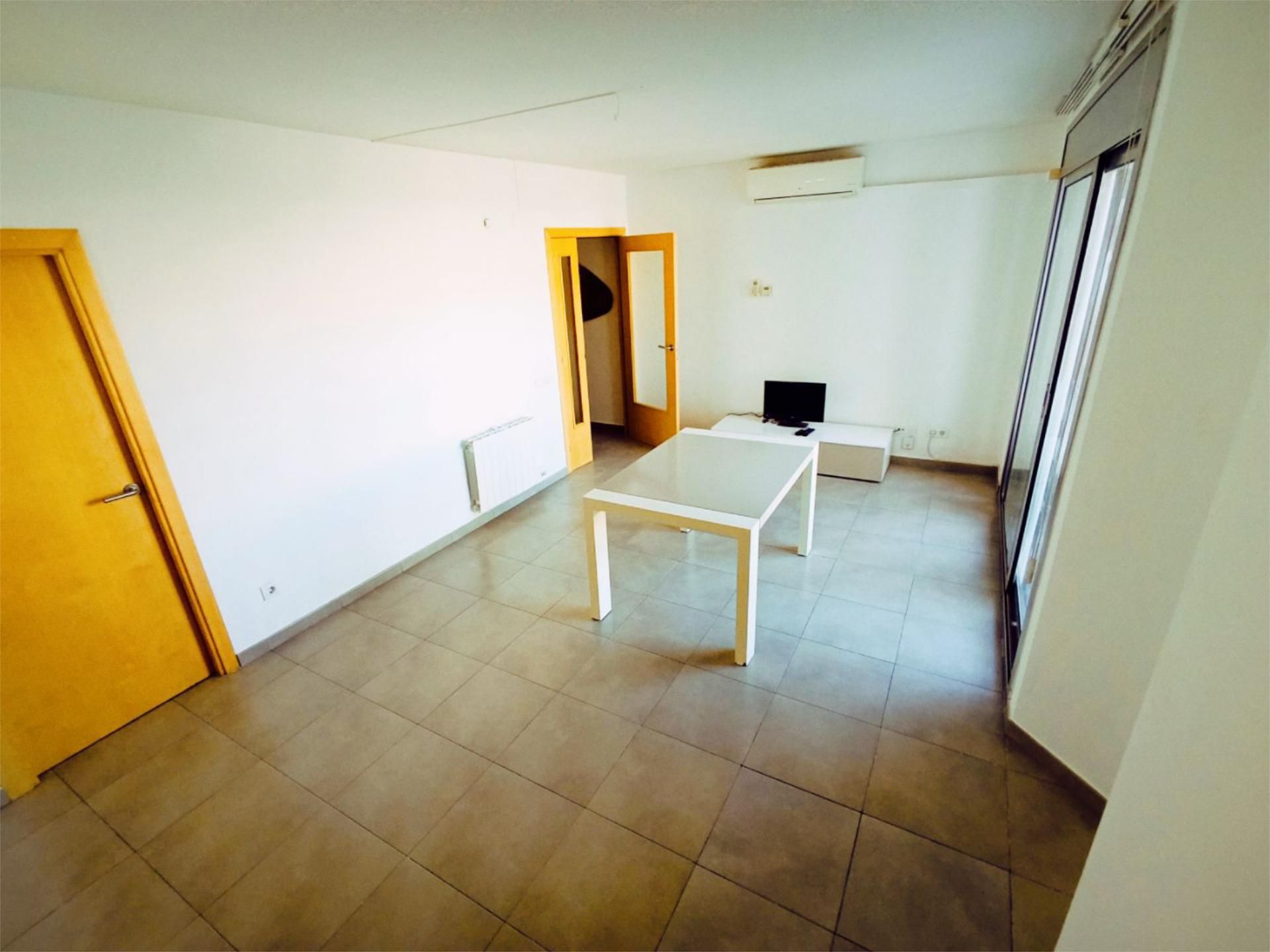 Living room of Flat for sale in Santa Coloma de Gramenet  with Air Conditioner and Balcony