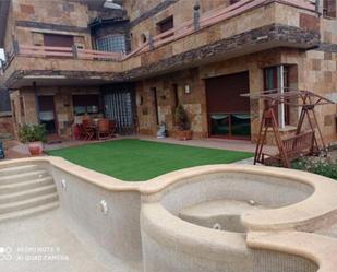 Terrassa de Casa adosada en venda en Terrassa amb Calefacció, Jardí privat i Terrassa