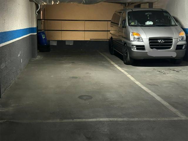 Garaje en Alquiler en Calle de San Cipriano, 65 en Valdebernardo - Valderribas