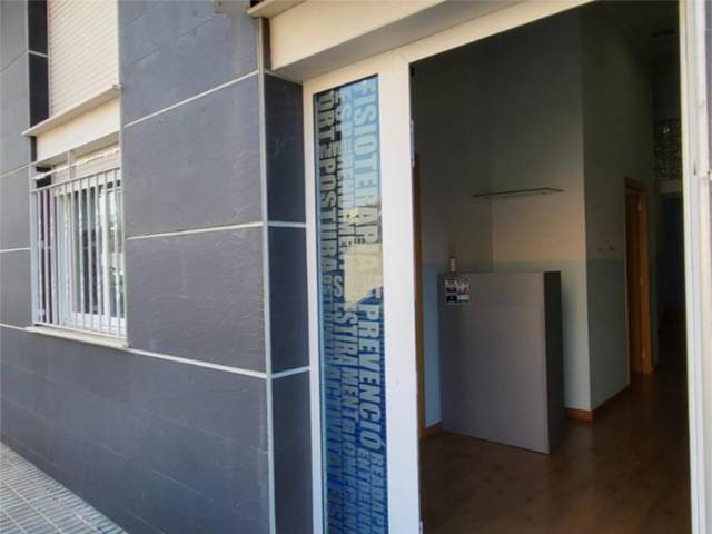 Local comercial en Venta en Avinguda VI Centenari, 29 en Beniarjó