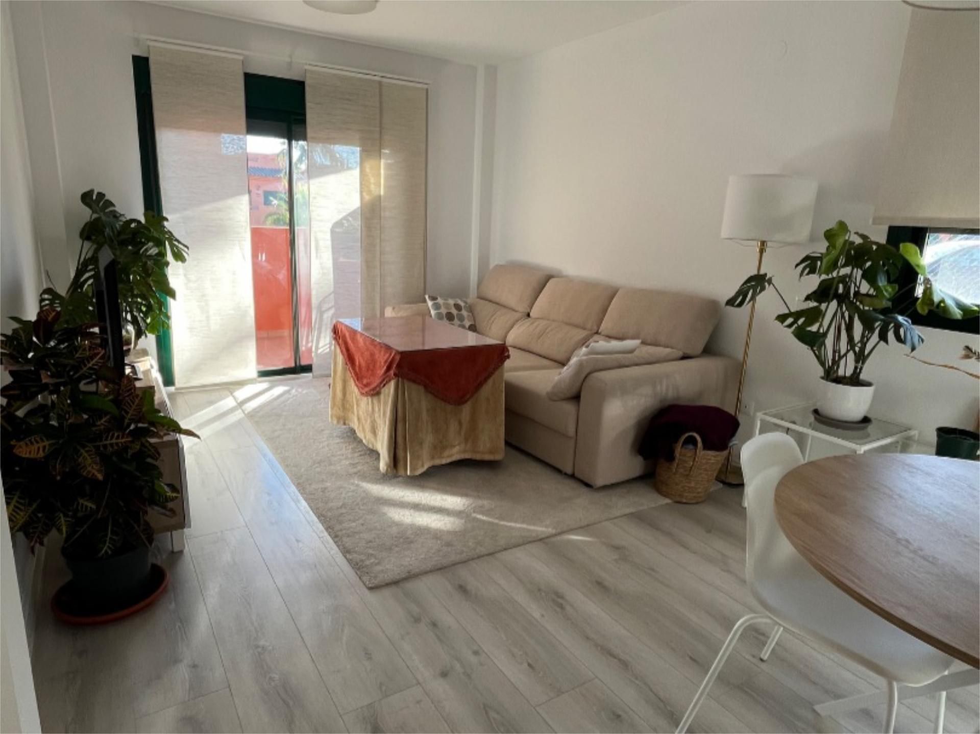 Sala d'estar de Pis en venda en Vélez-Málaga amb Aire condicionat, Calefacció i Parquet