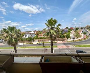 Exterior view of Flat to share in Badajoz Capital  with Air Conditioner, Heating and Furnished