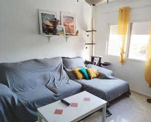 Living room of Flat to share in San Fernando  with Air Conditioner, Furnished and Oven