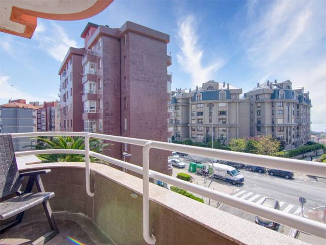 Piso en Alquiler en Grupo General Dávila, 32 en Los Castros