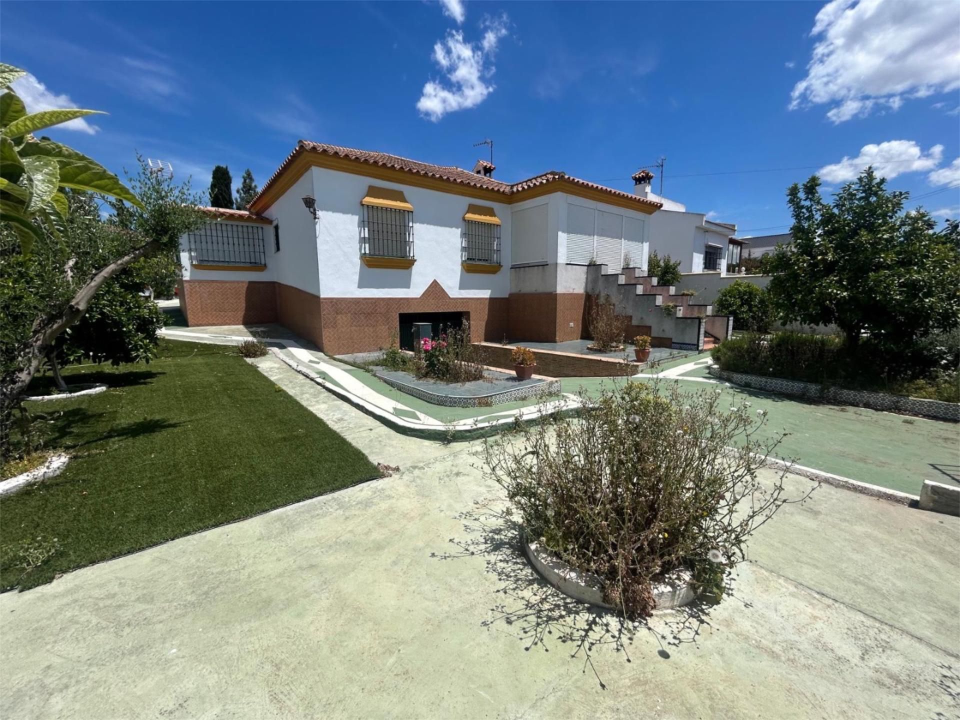 Exterior view of House or chalet to rent in Arcos de la Frontera  with Air Conditioner, Heating and Private garden