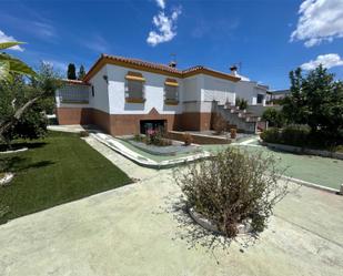 Vista exterior de Casa o xalet de lloguer en Arcos de la Frontera amb Aire condicionat, Terrassa i Piscina