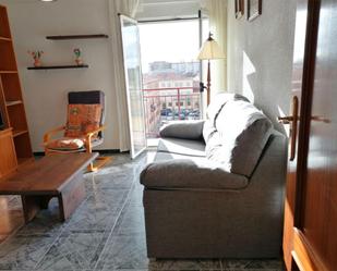 Living room of Flat to rent in Salamanca Capital  with Heating, Furnished and Balcony
