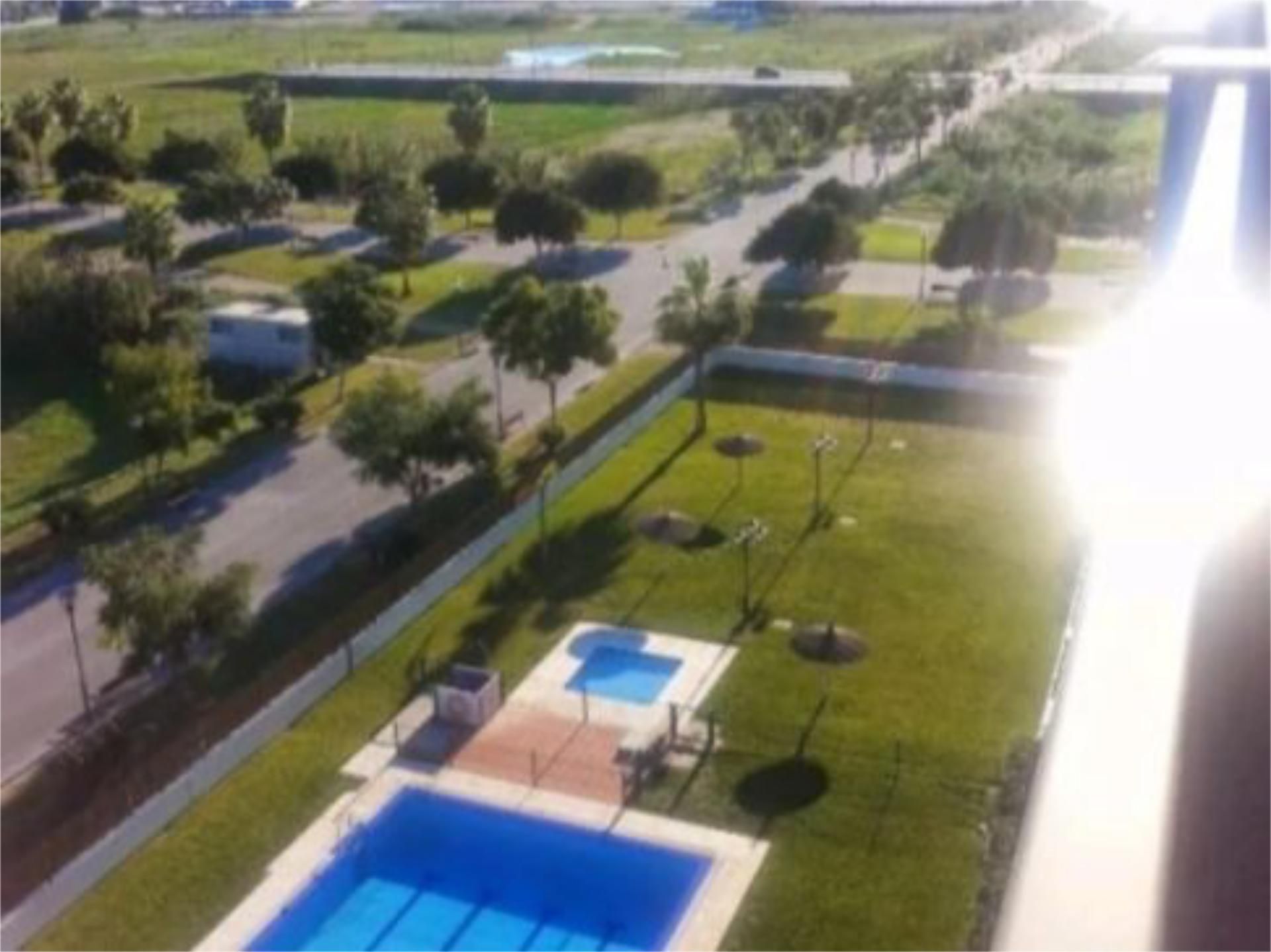 Piscina de Apartament de lloguer en Vélez-Málaga amb Aire condicionat, Calefacció i Jardí privat