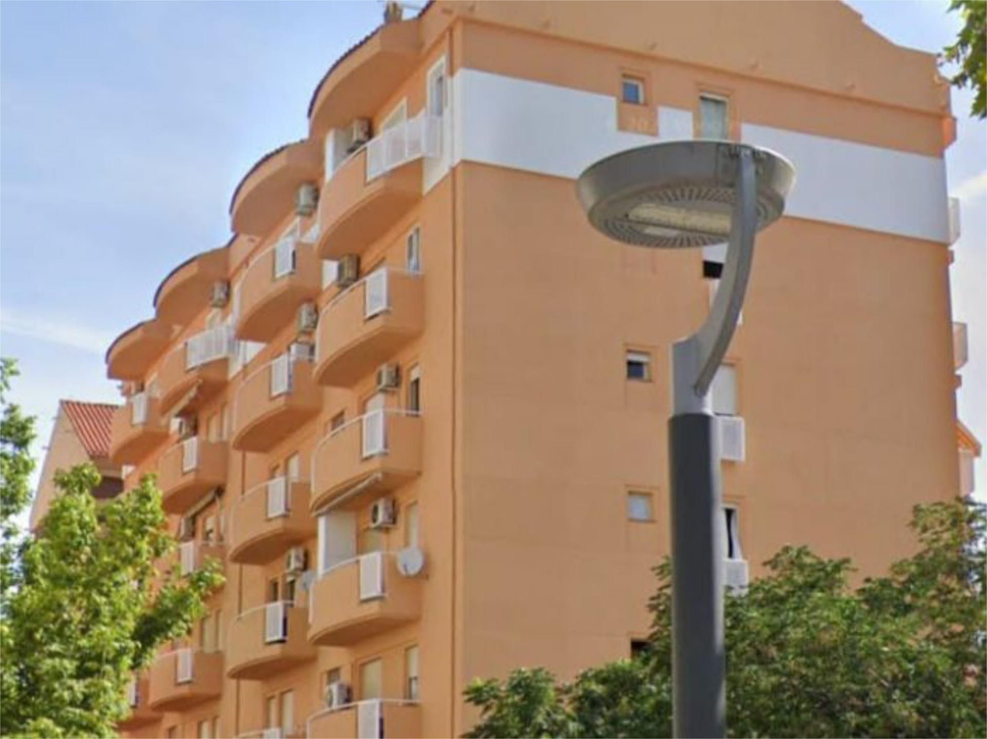 Vista exterior de Pis en venda en  Jaén Capital amb Aire condicionat, Calefacció i Moblat